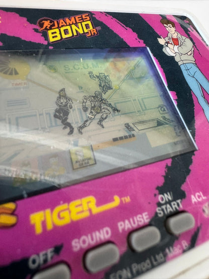 Tiger Electronics - James Bond Jr - Handheld LCD