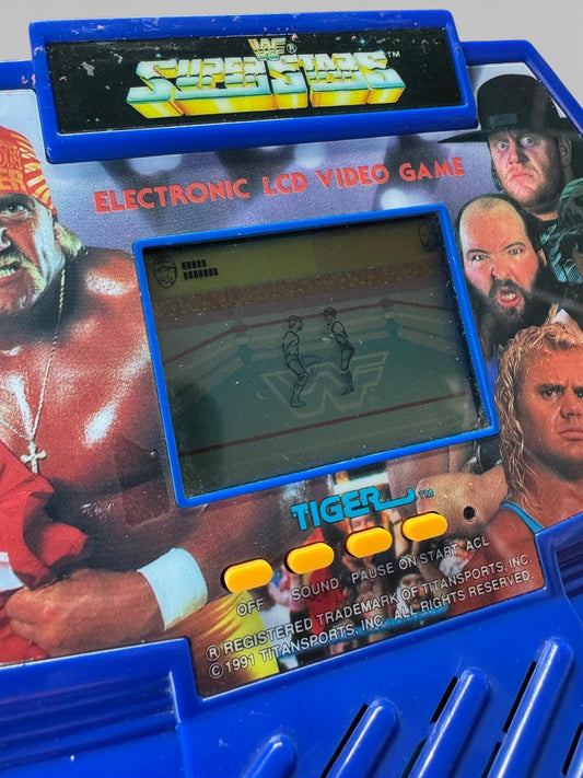 Tiger Electronics – 1991 – WWF Superstars – Tabletop LCD Game