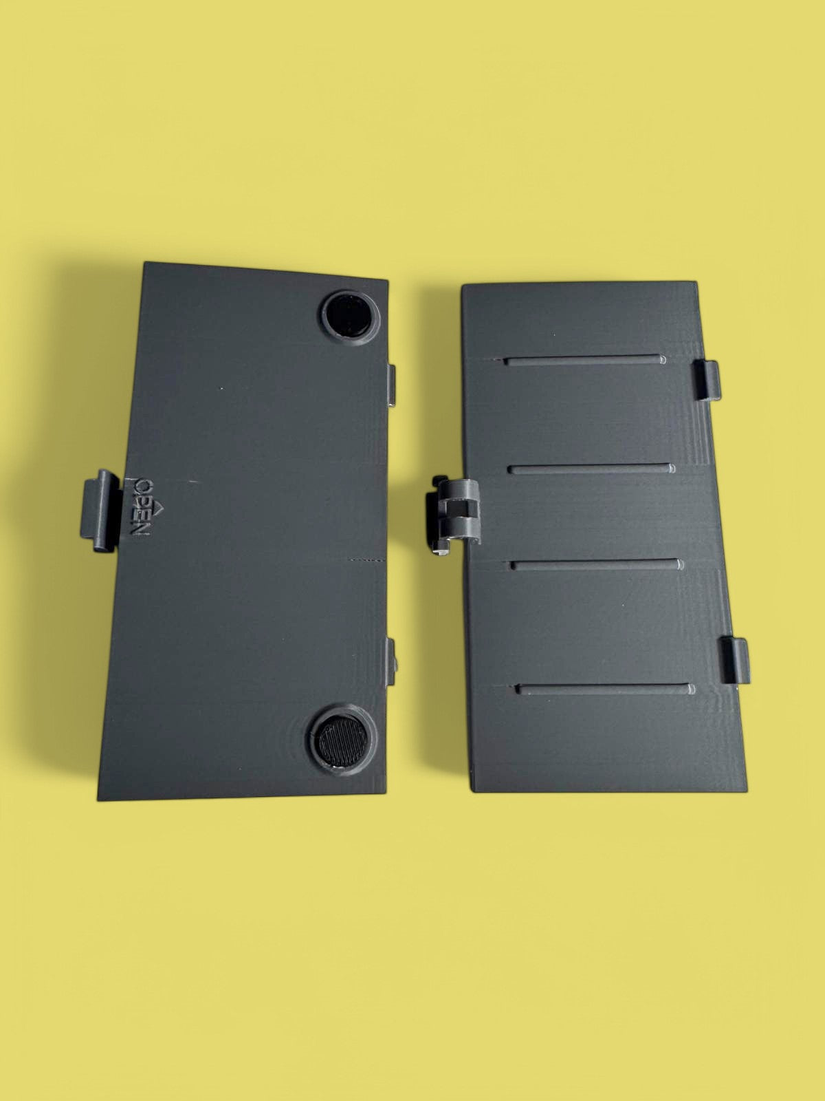Battery Cover per Ross – Puck’n Monster - Tabletop_cod.010