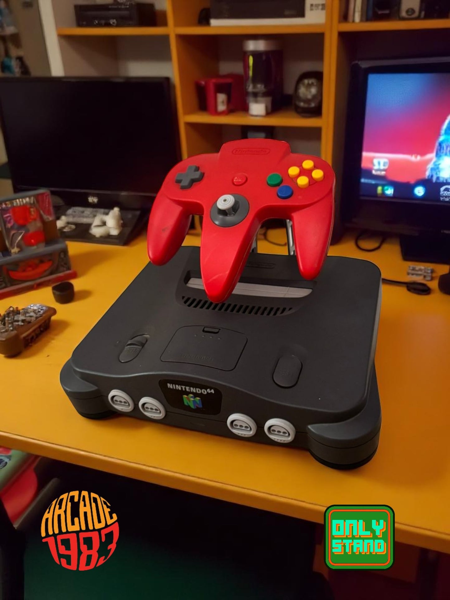 Stand/Espositore per Nintendo 64 e il suo Gamepad