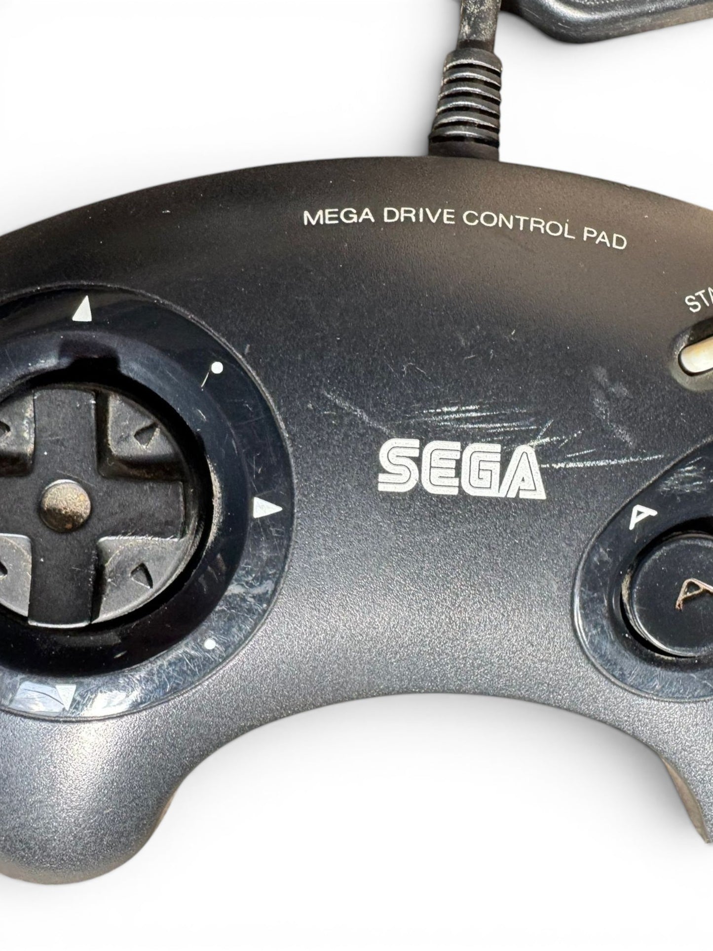 SEGA - MEGA DRIVE - Controller  (c-MEGA-01)